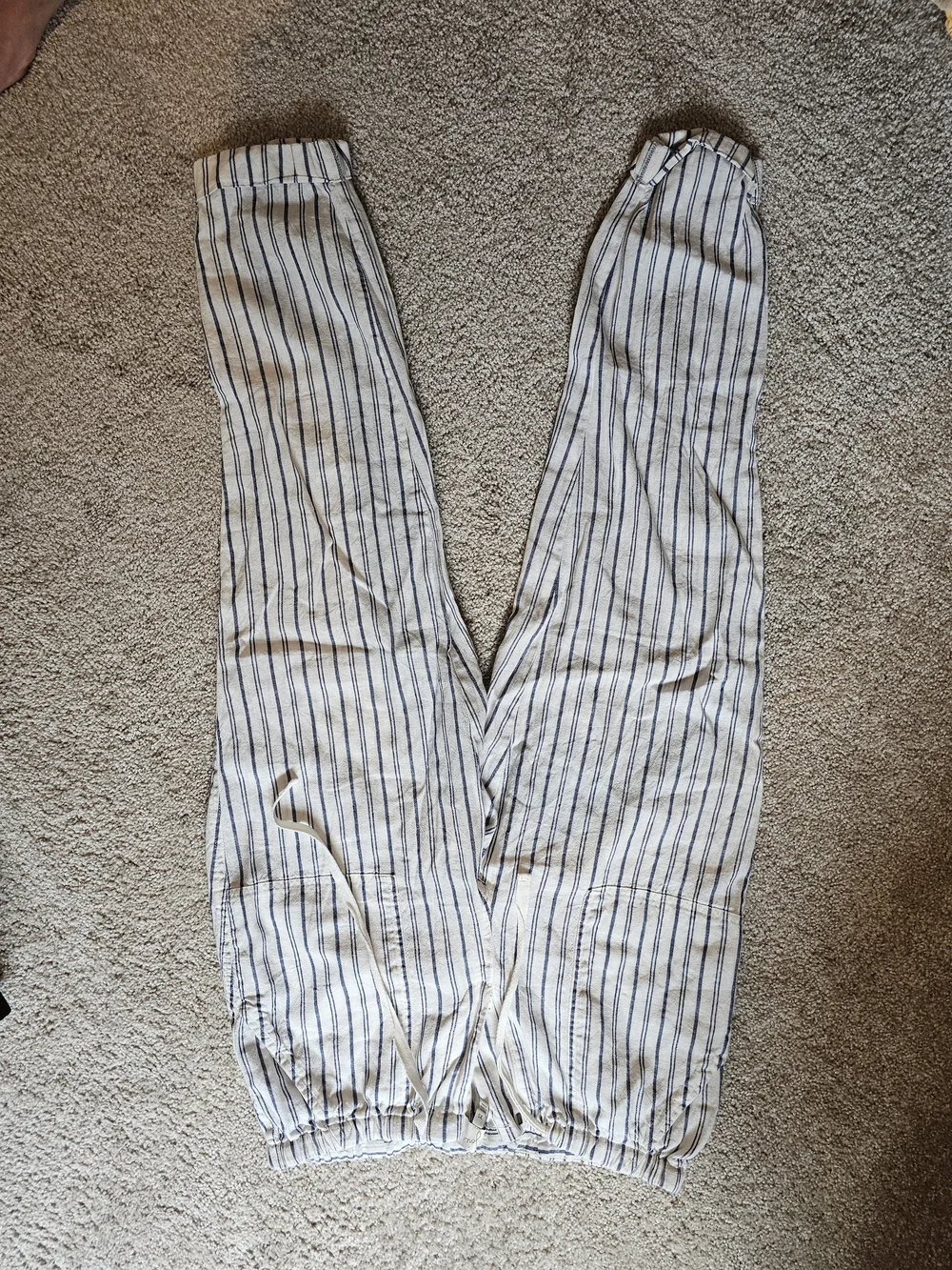 Joie Striped Drawstring Linen-Blend Pants - White & Navy - Picture 6 of 7